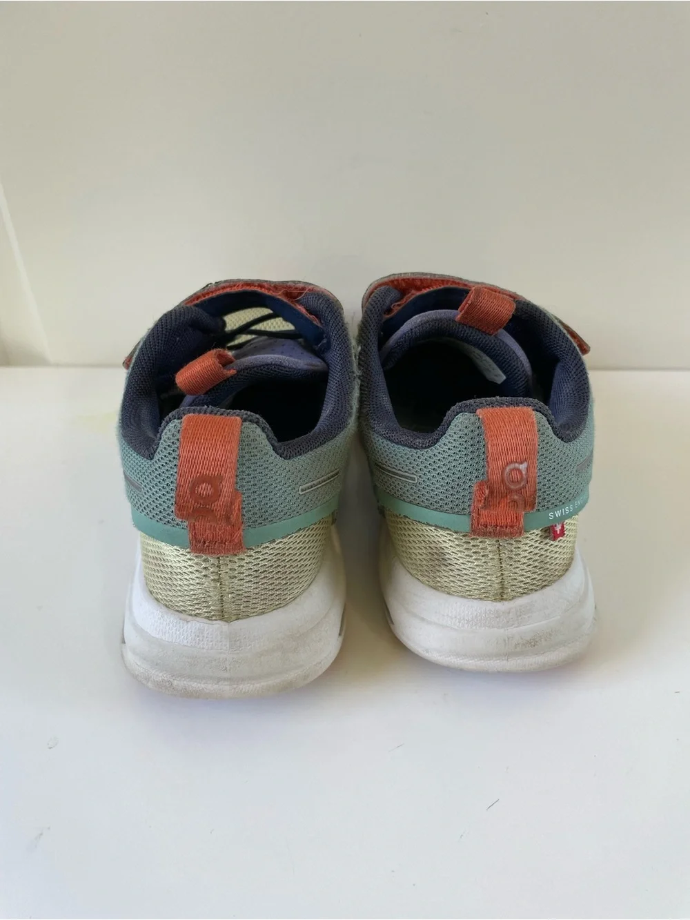 Kids On Cloud Play Running Shoes in Mint, Navy & Coral, kids size 11.5